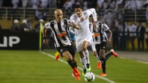 Atlético Mineiro e Santos se enfrentam com transmissão da tv fechada