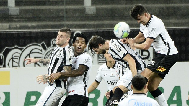Santos x Corinthians se enfrentam valendo vaga na Libertadores