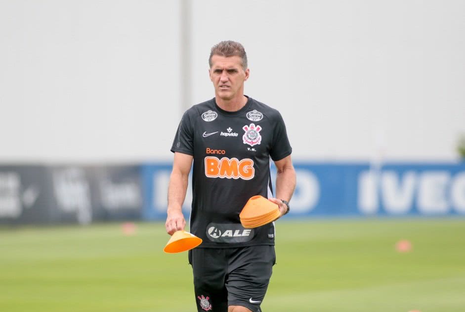 Vagner Mancini é demitido do Corinthians após eliminação