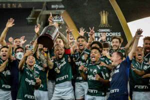 Diretor de futebol do Palmeiras confirma duas estrelas que vão deixar o clube