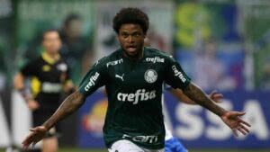 Palmeiras e Luiz Adriano rescindem contrato; Jogador pode voltar para Europa