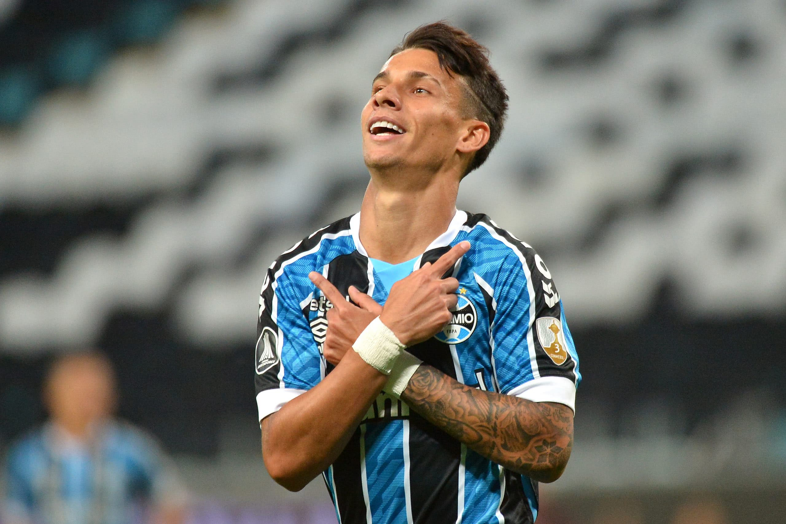 Grêmio tem acordo com clube Árabe por Ferreirinha
