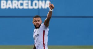 Depay estreia com a camisa do Barcelona e marca gol em amistoso