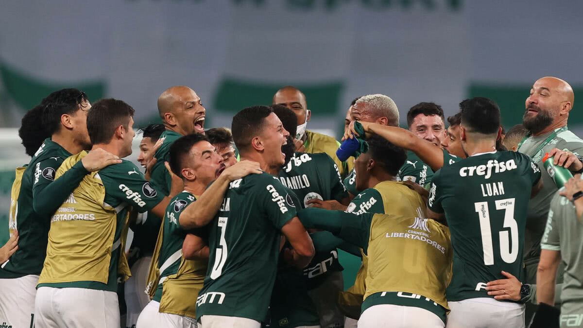 Palmeiras vence São Paulo e se classifica para semifinal da Libertadores
