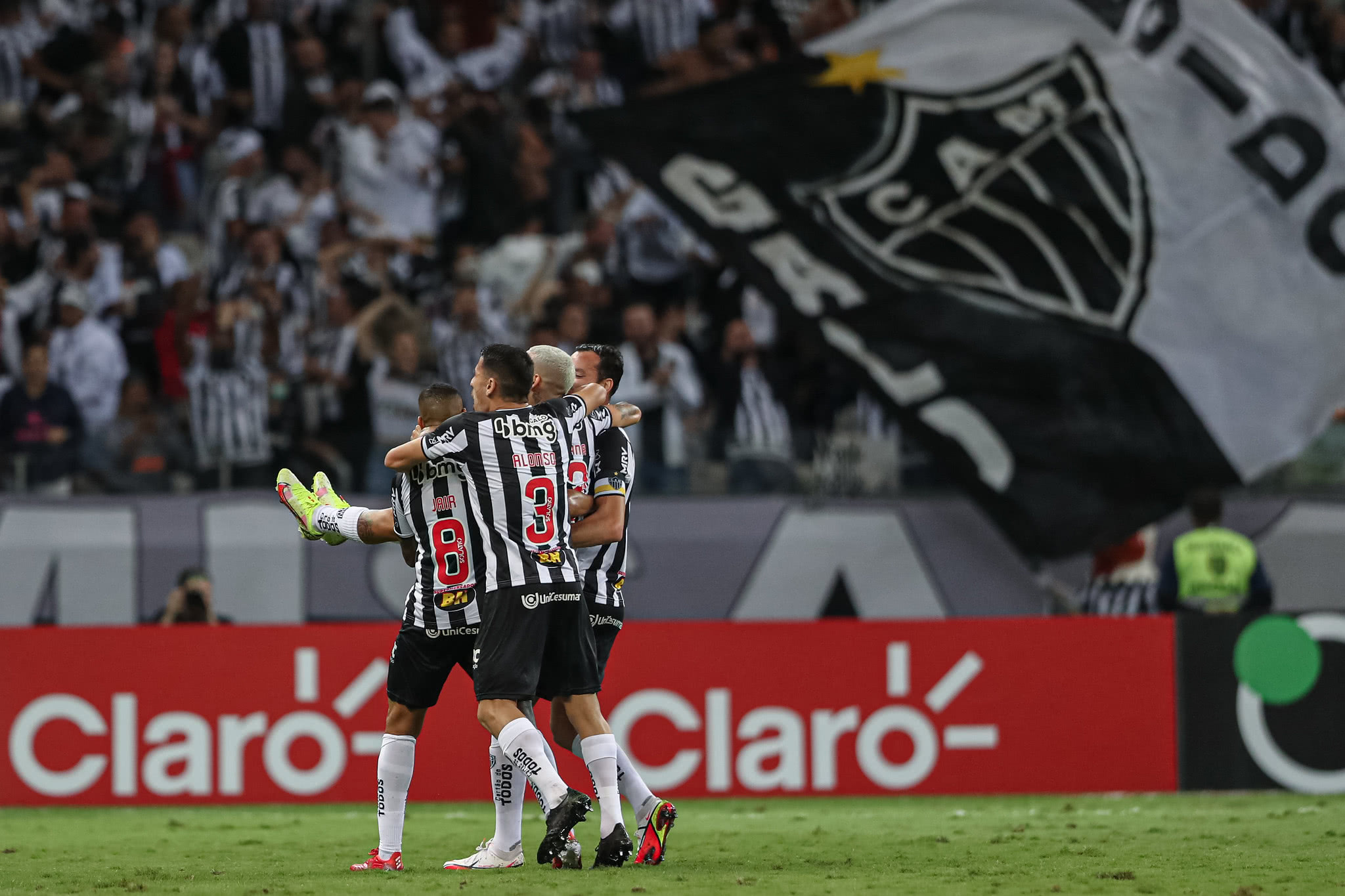 Atlético-MG goleia Fortaleza e fica com um pé na final da Copa do Brasil