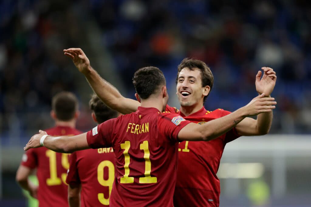 Ferran Torres e Oyarzabal comemaram gols sobre Itália