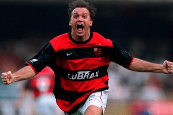 Flamengo: Relembre alguns gols de falta icônicos