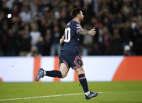 Messi marca duas vezes e PSG vence RB Leipzig; Veja os lances