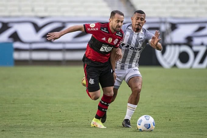 Assista Flamengo x Ceará ao vivo: veja onde assistir online e escalações para o jogo pelo Brasileirão.