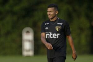 São Paulo encaminha rescisão antecipada de Rojas