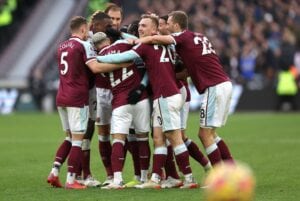 Sensação West Ham vence Chelsea que vê liderança do Inglês ameaçada