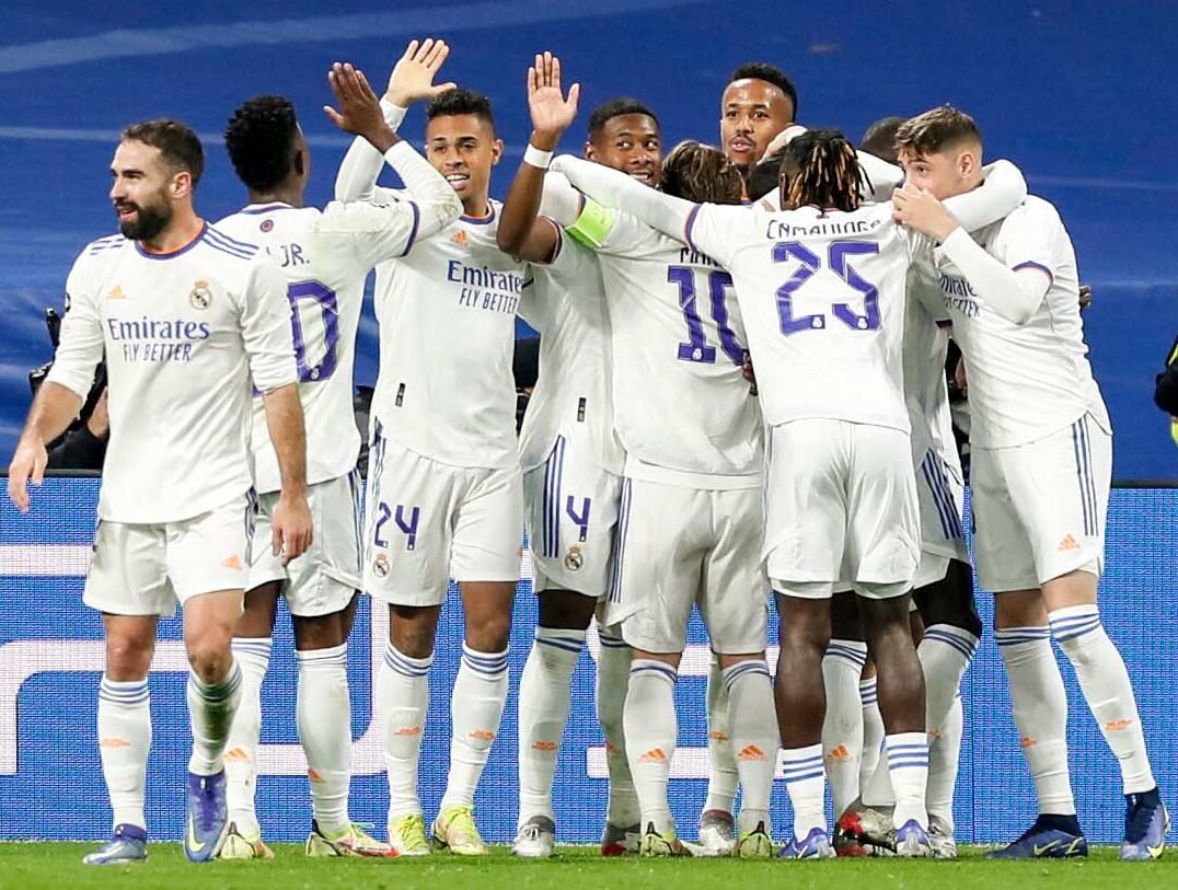 Real Madrid vence e garante a 1ª posição no Grupo D. Veja os gols.