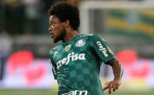 Botafogo perto de contratar atacante do Palmeiras