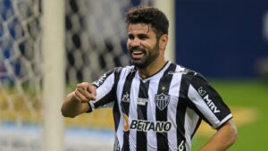 Corinthians: Arthur Cabral ou Diego Costa quem será novo atacante