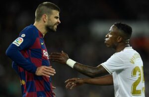 A conversa de Piqué com Vinícius Júnior