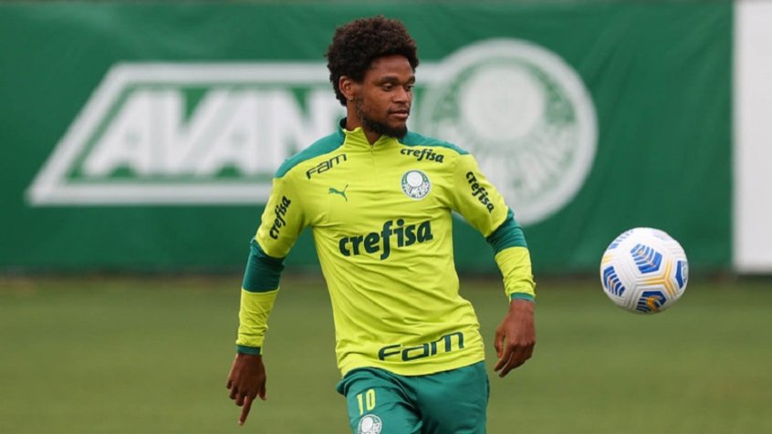 Luiz Adriano em treinamento com Palmeiras 