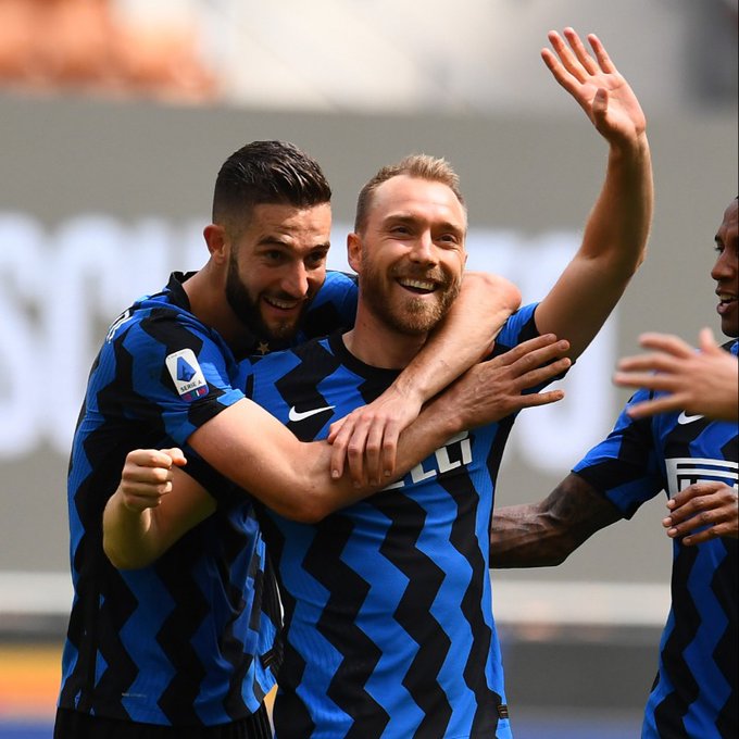 Eriksen celebra gol marcado pela Inter de Milão