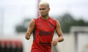 Flamengo: Andreas Pereira impressiona Paulo Sousa em treinos