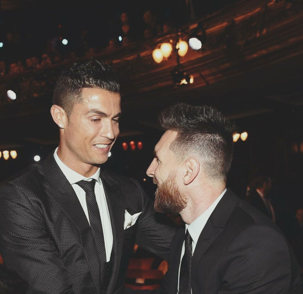 Xavi faz revelação inesperada sobre rivalidade entre Messi x CR7.