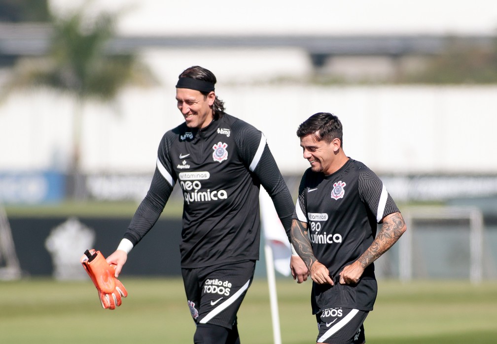 Corinthians anuncia renovação de Cássio e Fagner: Veja