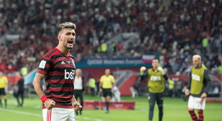 Arrascaeta renova com o Flamengo