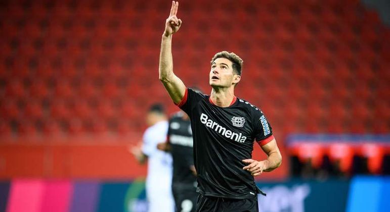 Bayer Leverkusen desiste de negociar Lucas Alario com o Palmeiras
