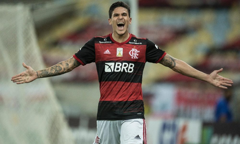 Flamengo pode vender Pedro para o Palmeiras?