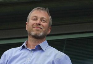 Roman Abramovich deixa o Chelsea