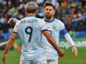 Agüero sai em defesa de Messi após pênalti perdido contra Real Madrid “A mídia matou ele”