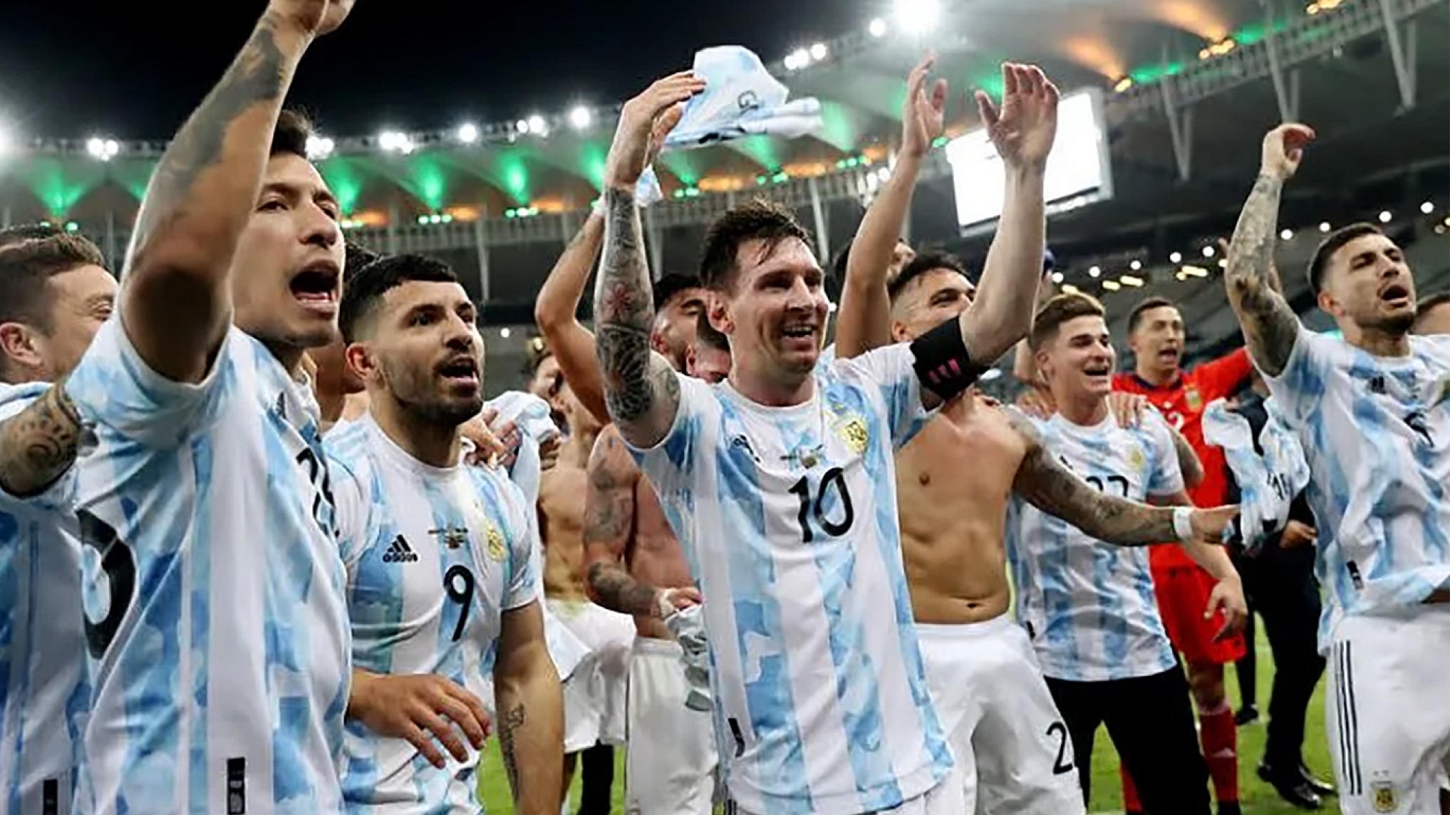 Jogadores da Argentina cantam música com provocação ao Brasil após