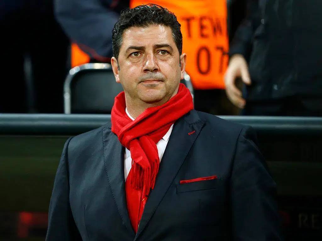 Corinthians: Ex-treinador do Benfica na mira do Timão