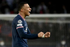 Mbappé fica ou sai do PSG? Leonardo dá seu veredito