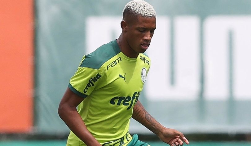 Danilo em treino do Palmeiras