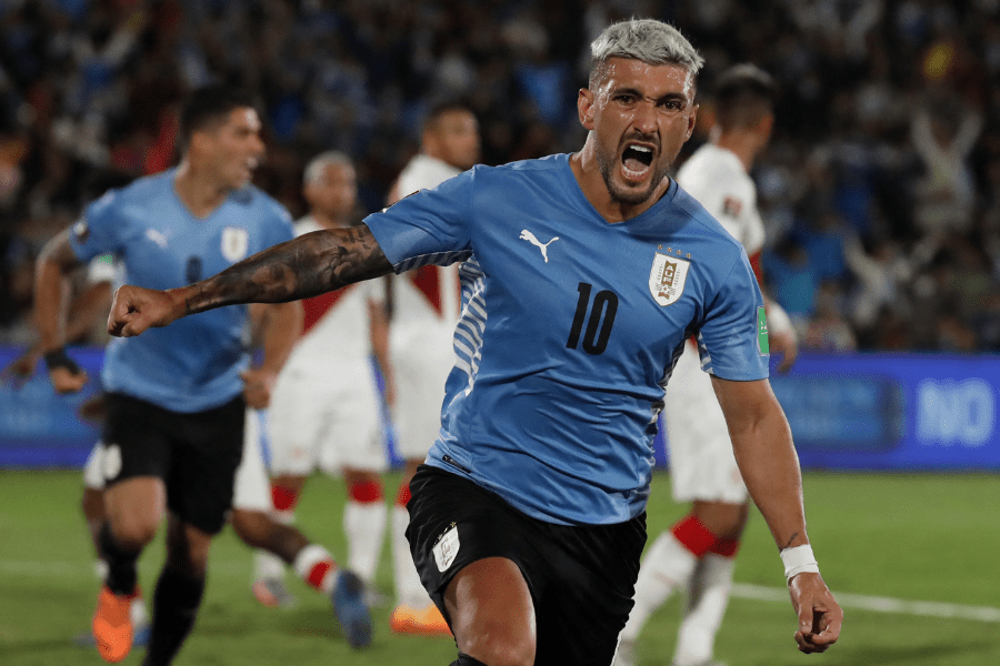 Arrascaeta celebra gol do Uruguai contra Peru em eliminatórias para Copa do Mundo do Catar