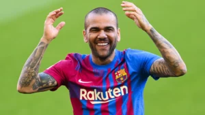 Daniel Alves fica no Barcelona? Jornal vaza novo contrato do brasileiro