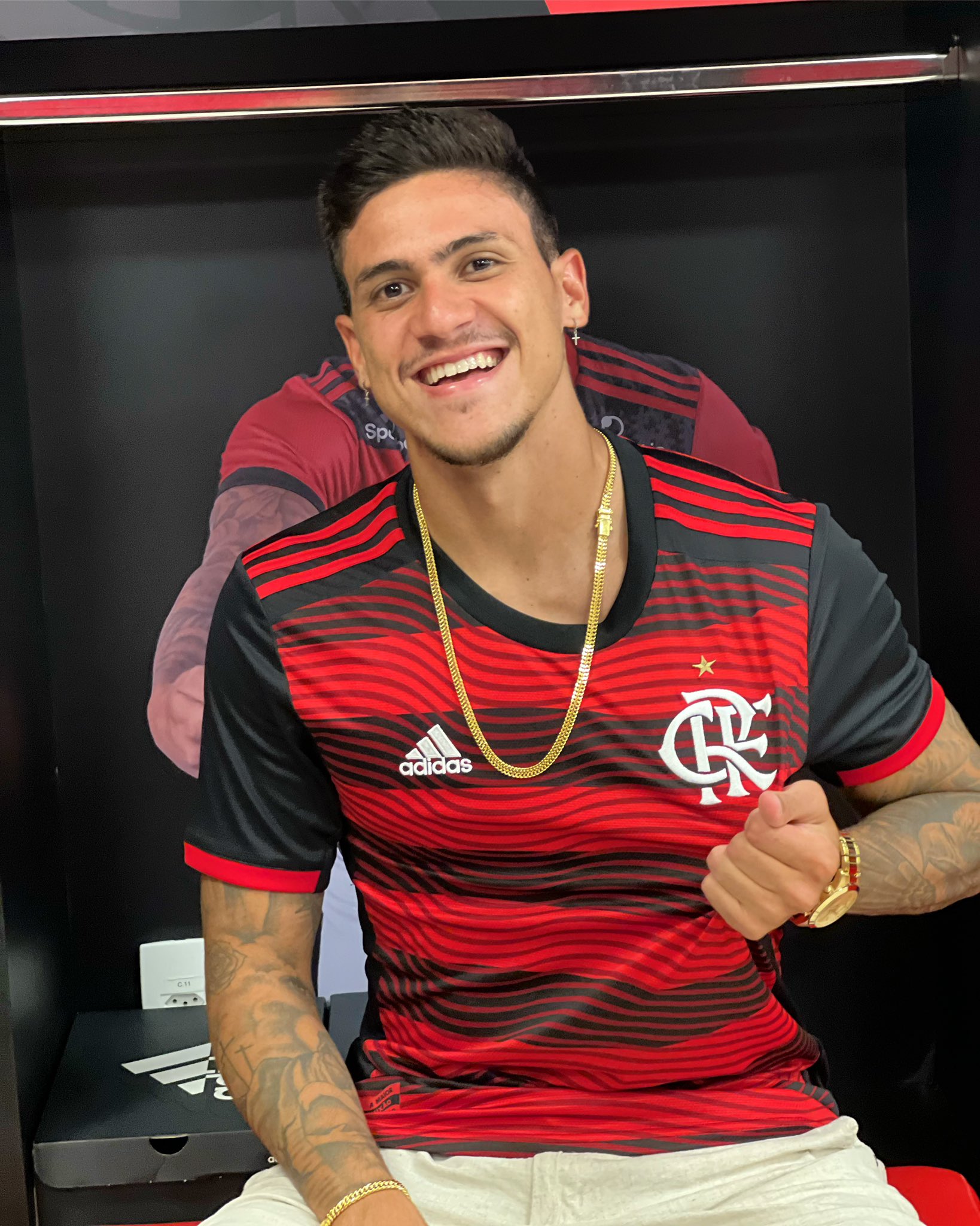 Flamengo apresenta contraproposta por Pedro