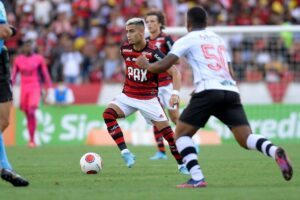 Andreas Pereira fica no Flamengo? Falha contra Vasco gera críticas ao jogador