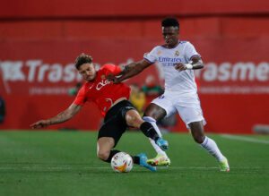 Vinícius Júnior é alvo de racismo em partida do Real Madrid contra Mallorca