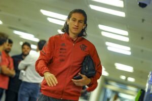 Filipe Luís na Globo? Lateral do Flamengo faz ‘teste’ para participar de Copa do Mundo