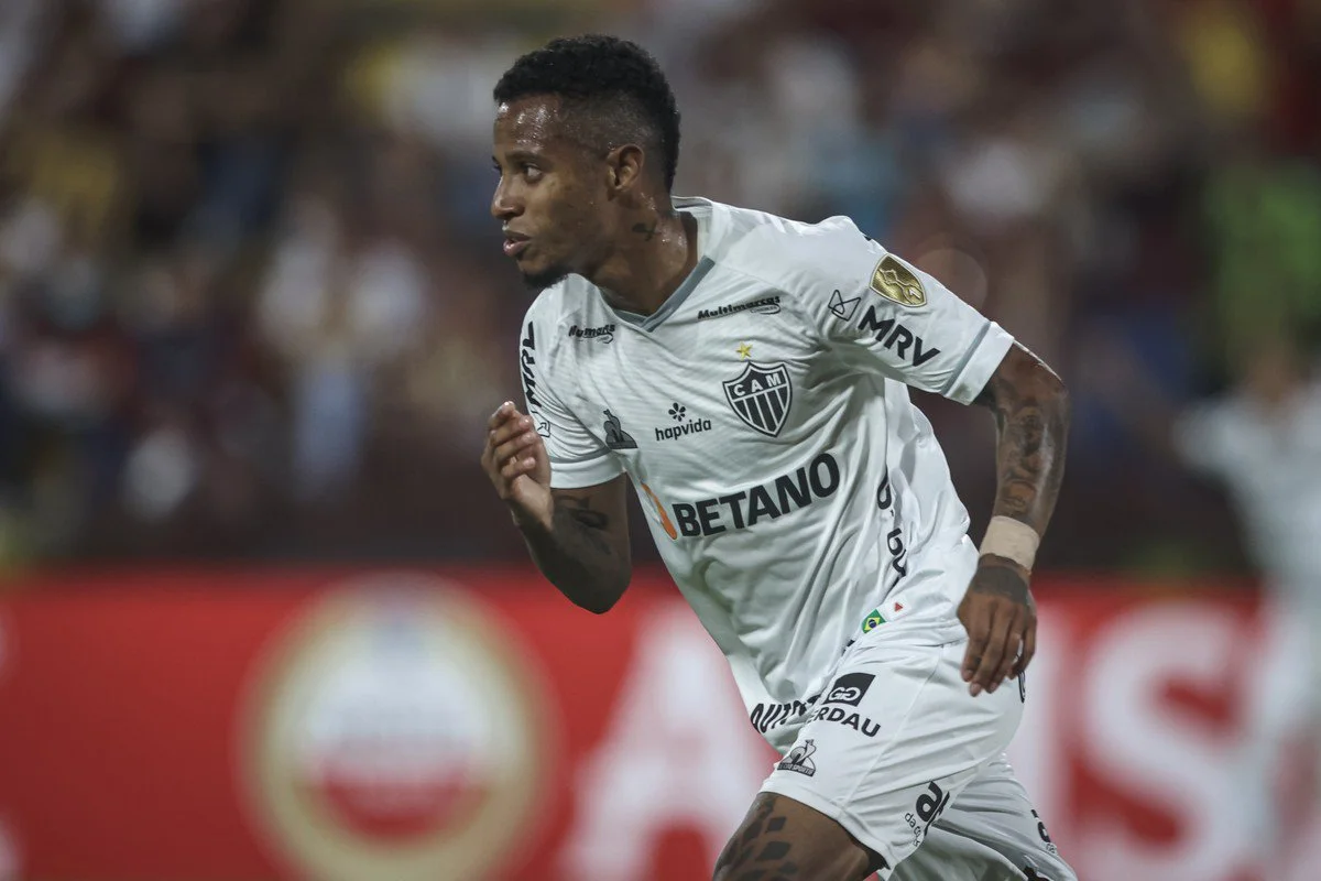 Negociação entre Botafogo e Tche Tche pode resultar em até R$ 5 milhões