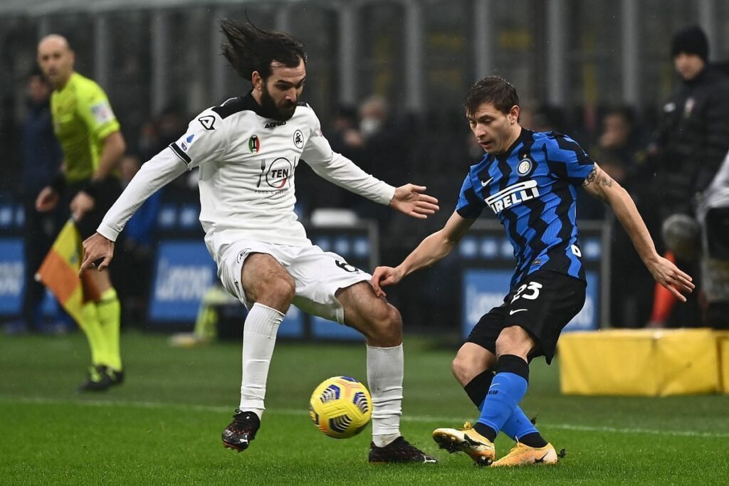 Mesmo jogando fora de casa, a Inter precisa da vitória sobre o Spezia para continuar sonhando com o título. (Foto: Reprodução) 