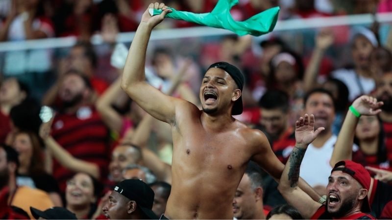 Torcida do Flamengo pode bater recorde de público em confronto contra Palmeiras no Brasileirão
