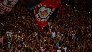 Torcida do Flamengo pode bater recorde de público em confronto contra Palmeiras no Brasileirão