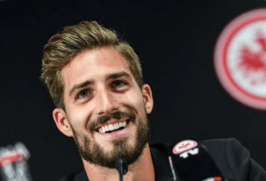 Goleiro do Frankfurt fala sobre Funk e conexão com Brasil às vésperas de confronto na Europa League