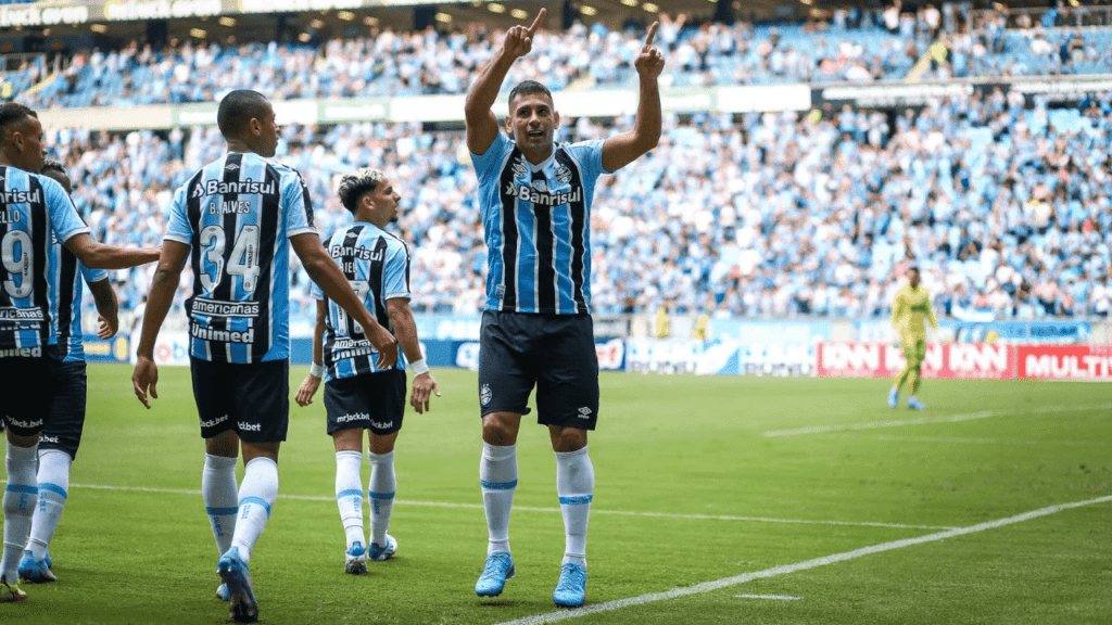 Grêmio busca mais uma vitória na Série B contra o CRB. (Foto: Reprodução)