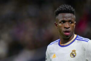 Vinícius Júnior joga hoje? Veja provável escalação do Real Madrid contra o Chelsea