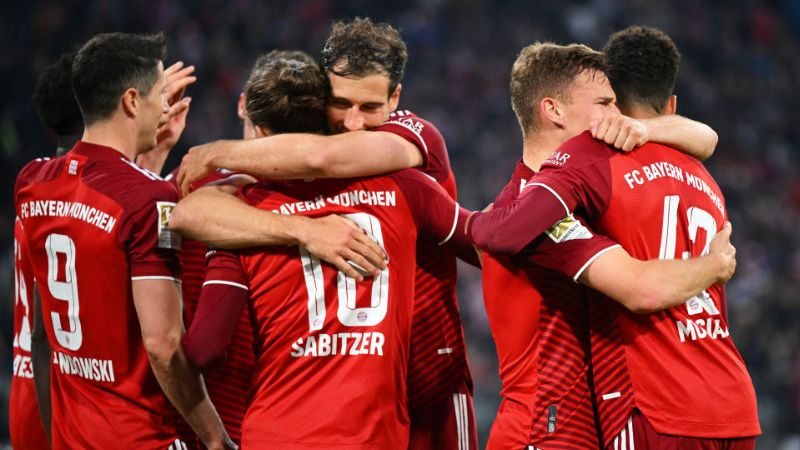 Férias em Ibiza? Jogadores do Bayern viajam após derrota no Campeonato Alemão