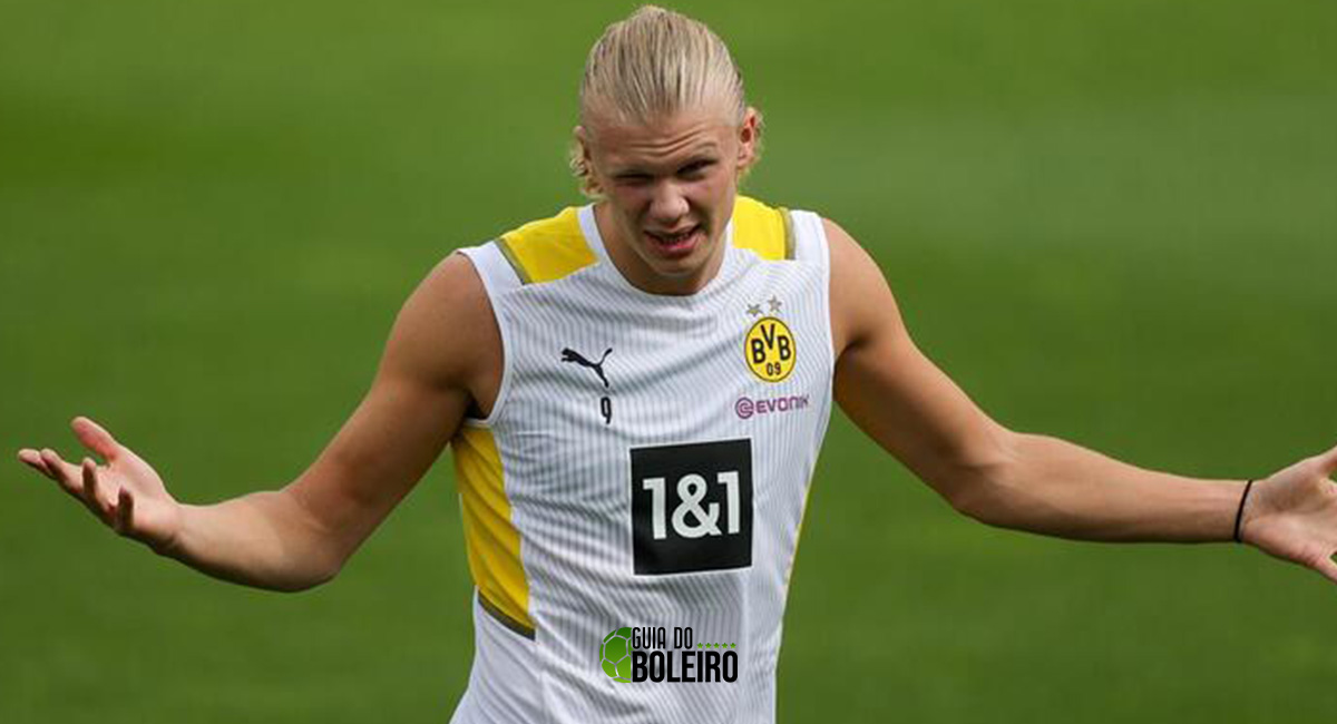 Haaland dá presentes com valor de R$2 milhões para jogadores e funcionários do Dortmund ao se despedir do clube