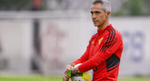 Flamengo estuda demissão de Paulo Sousa