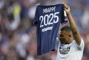 PSG: Mbappé responde a rumores sobre exigência de saída de Neymar, Pochettino e outros 14 do clube